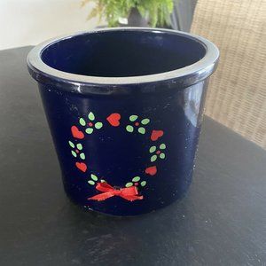 CONCORD HAND DESIGNS HEART WREATH DESIGN POTTERY UTENSIL CROCK FARMHOUSE